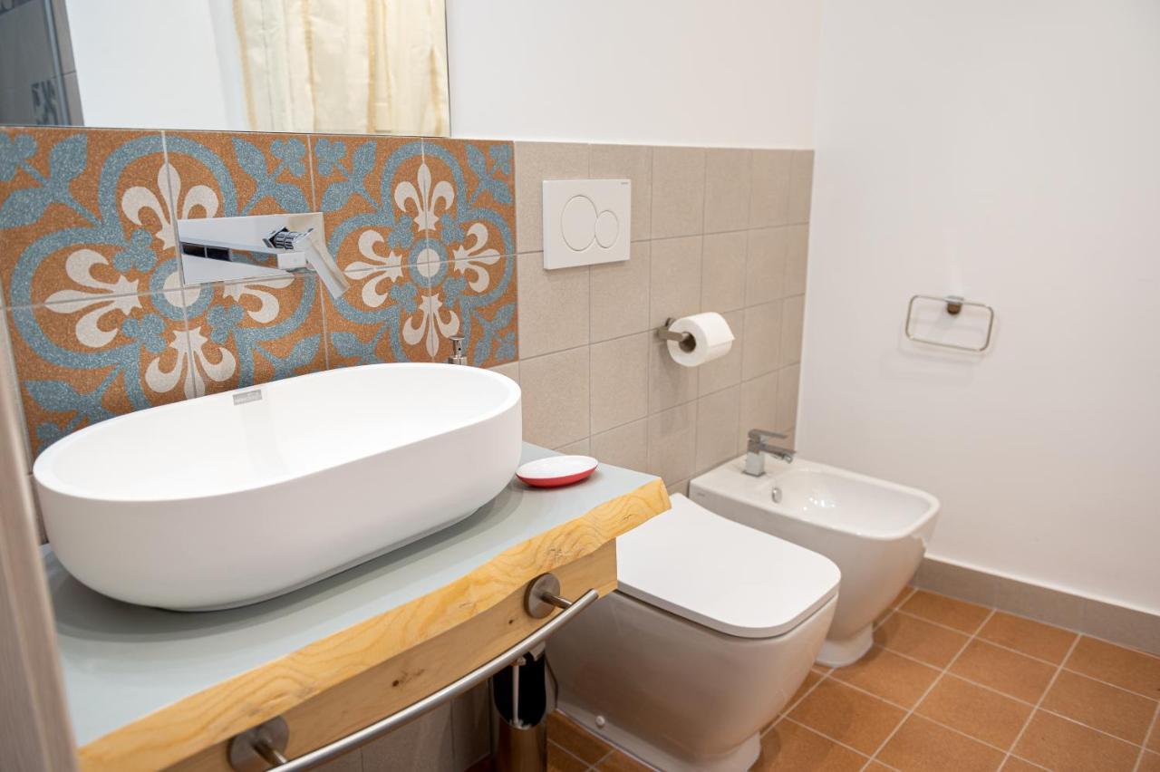 Ursino'S Luxury Bed & Breakfast Catania Bagian luar foto