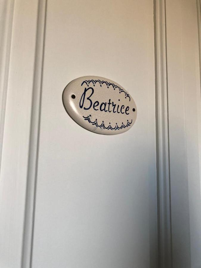 Ursino'S Luxury Bed & Breakfast Catania Bagian luar foto