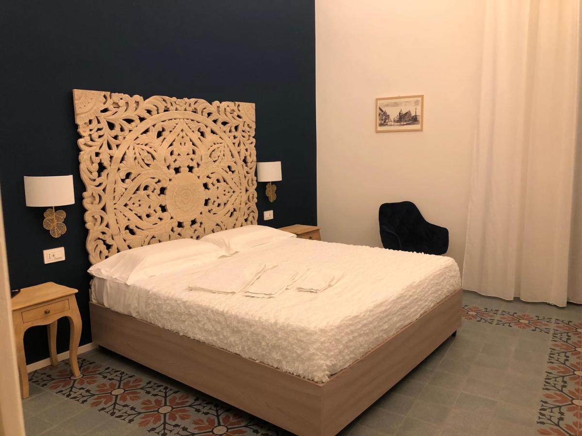 Ursino'S Luxury Bed & Breakfast Catania Bagian luar foto